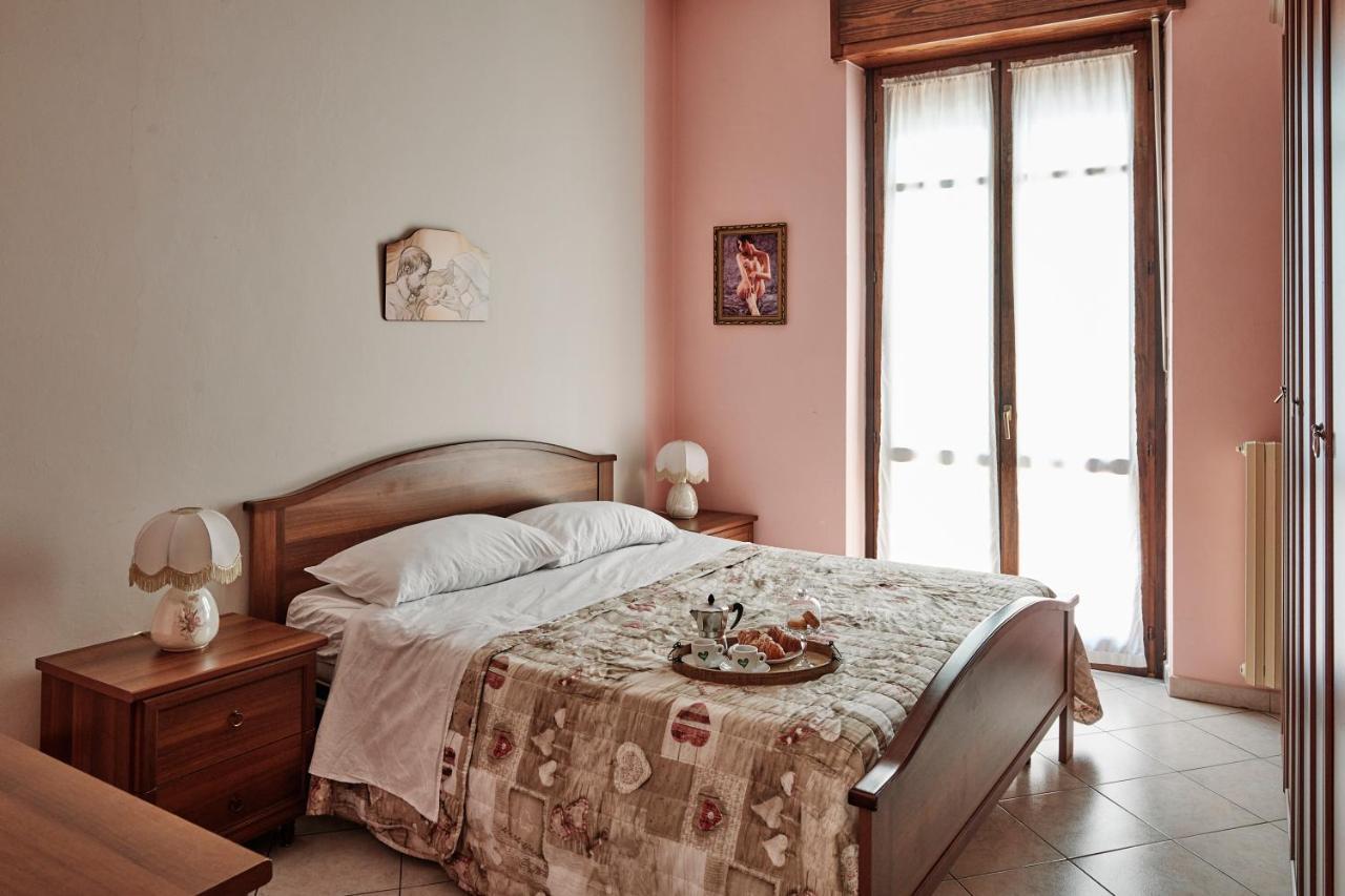 Terrazza Di Alfieri - Alloggio Con Terrazza Privata Nel Centro Di Asti Eksteriør billede