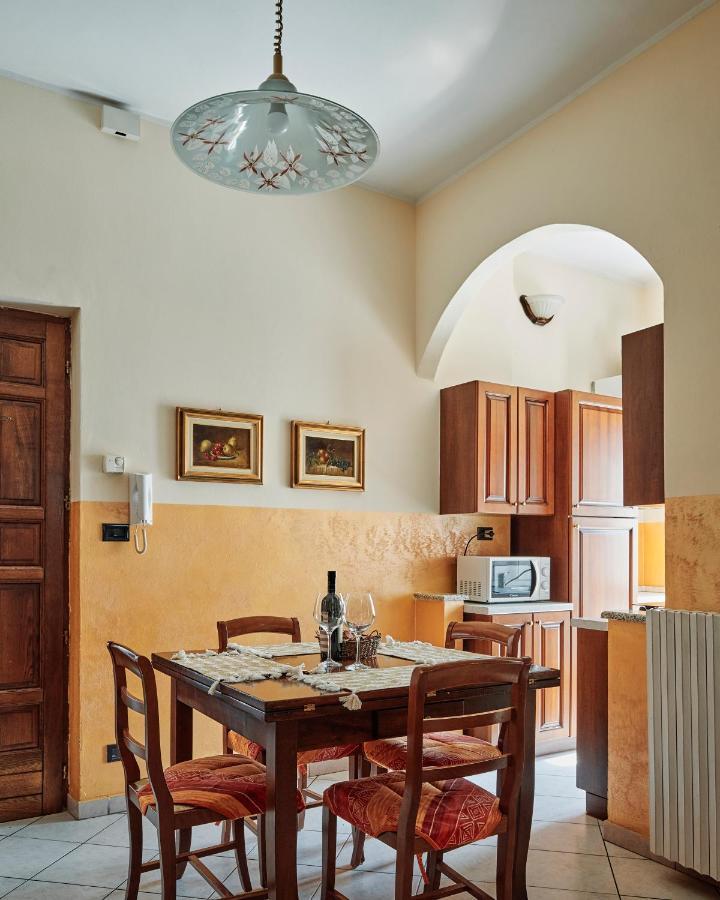 Terrazza Di Alfieri - Alloggio Con Terrazza Privata Nel Centro Di Asti Eksteriør billede